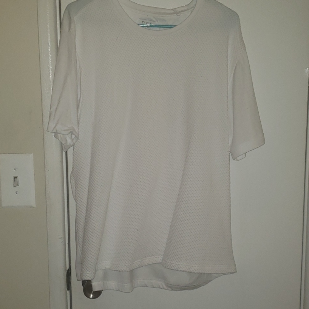 NWT D&F Textured Tee
